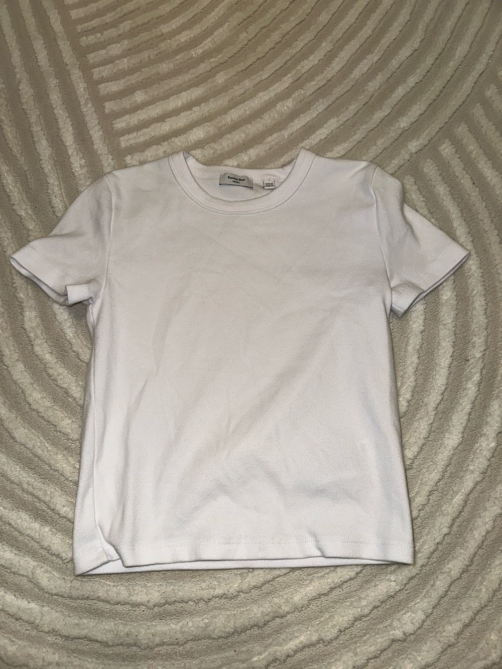 Aritzia White Short Sleeve Crew Neck Top